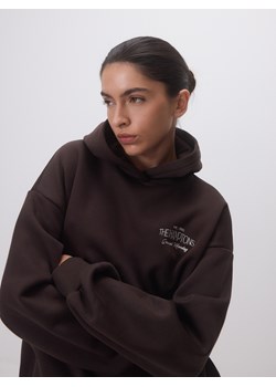 Reserved - Bluza z haftowanym napisem - ciemnobrązowy ze sklepu Reserved w kategorii Bluzy damskie - zdjęcie 188679377