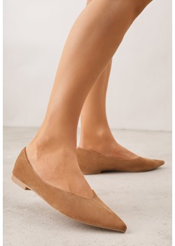 Jasnobrązowe Balerinki z Imitacji Zamszu z Noskiem w Szpic Egynome ze sklepu born2be.pl w kategorii Balerinki - zdjęcie 188679668