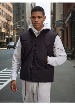 Sinsay - Kamizelka puffer ze stójką - czarny ze sklepu Sinsay w kategorii Kamizelki męskie - zdjęcie 188680147