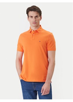 Tommy Hilfiger Polo 1985 MW0MW17770 Pomarańczowy Regular Fit ze sklepu MODIVO w kategorii T-shirty męskie - zdjęcie 188681126