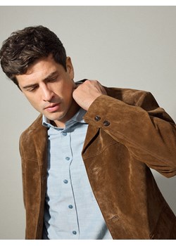 Reserved - Zamszowa kurtka - brązowy ze sklepu Reserved w kategorii Kurtki męskie - zdjęcie 188686127