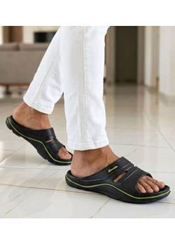 Plażowe klapki męskie czarne wodoodporne /F6-1 18693 T193/ ze sklepu Pantofelek24.pl w kategorii Klapki męskie - zdjęcie 188687487