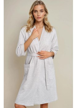 Szlafrok damski krótki z rękawem 3/4 szary Karla, Kolor jasny szary melanż, Rozmiar S, Italian Fashion ze sklepu Intymna w kategorii Szlafroki damskie - zdjęcie 188691159