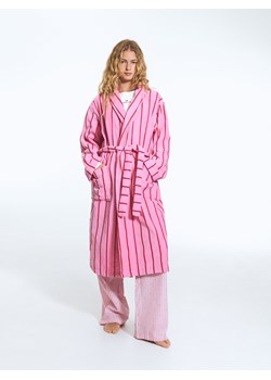 Reserved - Szlafrok z paskiem - intensywny róż ze sklepu Reserved w kategorii Piżamy damskie - zdjęcie 188694898