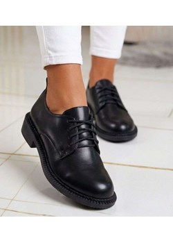 Czarne półbuty oxfordy damskie sznurowane /D4-3 18700 T155/ ze sklepu Pantofelek24.pl w kategorii Półbuty damskie - zdjęcie 188711429