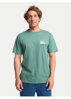Billabong T-Shirt Totem EBYZT00388 Zielony Regular Fit ze sklepu MODIVO w kategorii T-shirty męskie - zdjęcie 188728609