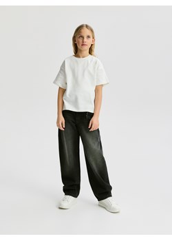 Reserved - Jeansy skater z brelokiem - czarny ze sklepu Reserved w kategorii Spodnie dziewczęce - zdjęcie 188733596