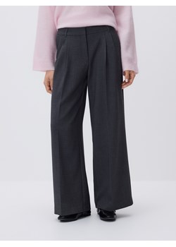 Reserved - Spodnie z wiskozą - jasnoszary ze sklepu Reserved w kategorii Spodnie damskie - zdjęcie 188747406