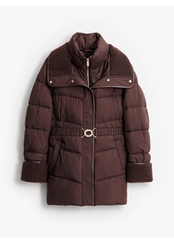 Mohito - Pikowana brązowa kurtka z paskiem - brązowy ze sklepu Mohito w kategorii Kurtki damskie - zdjęcie 188749265