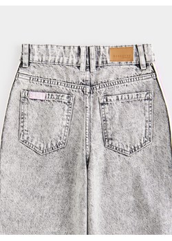 Reserved - Jeansy super wide leg z lampasami - jasnoszary ze sklepu Reserved w kategorii Spodnie dziewczęce - zdjęcie 188749488