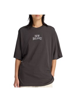 Koszulka damska New Balance WT61974VABR - czarny ze sklepu streetstyle24.pl w kategorii Bluzki damskie - zdjęcie 188756885