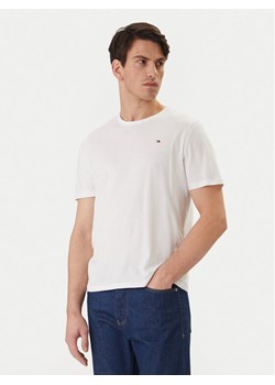 Tommy Hilfiger Komplet t-shirtów UM0UM03870 Kolorowy Regular Fit ze sklepu MODIVO w kategorii T-shirty męskie - zdjęcie 188758419