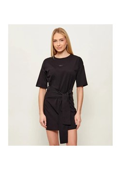 Armani Exchange Sukienka ze sklepu Gomez Fashion Store w kategorii Sukienki - zdjęcie 188760406