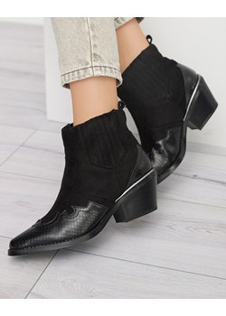 Royalfashion Czarne kowbojki na niskim słupku Zirras ze sklepu royalfashion.pl w kategorii Botki - zdjęcie 188761539