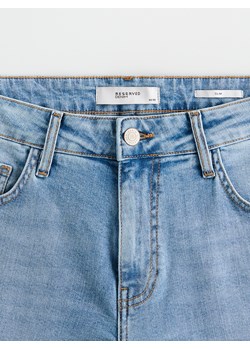 Reserved - Jeansy slim z efektem sprania - niebieski ze sklepu Reserved w kategorii Jeansy męskie - zdjęcie 188761677