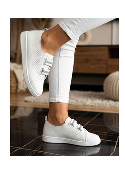 Białe ażurowe tenisówki wsuwane /E7-3 18705 T185/ ze sklepu Pantofelek24.pl w kategorii Trampki damskie - zdjęcie 188761746
