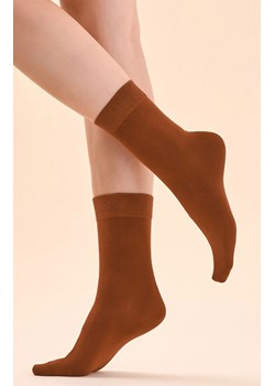 Gładkie skarpetki damskie SW043, Kolor rudy, Rozmiar 39-42, Gabriella ze sklepu Primodo w kategorii Skarpetki damskie - zdjęcie 188769199