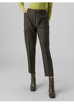 Vero Moda Bojówki "Vmnyla" w kolorze ciemnozielonym ze sklepu Limango Polska w kategorii Spodnie damskie - zdjęcie 188788339
