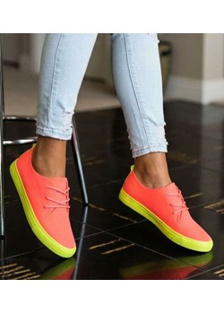 Pomarańczowe wiązane trampki damskie /E1-3 8895 S076/ ze sklepu Pantofelek24.pl w kategorii Trampki damskie - zdjęcie 188806439