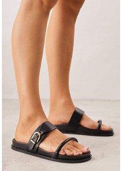 Czarne Klapki z Dwoma Paskami i Metaliczną Klamrą Doriax ze sklepu born2be.pl w kategorii Klapki damskie - zdjęcie 188809029