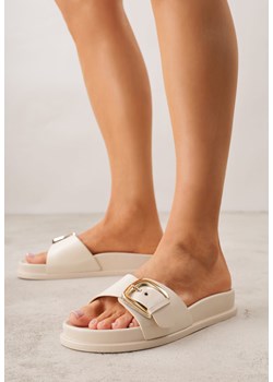 Beżowe Klapki na Grubej Podeszwie Ozdobione Metaliczną Klamrą Lorefer ze sklepu born2be.pl w kategorii Klapki damskie - zdjęcie 188809299