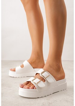 Białe Klapki na Platformie Ozdobione Metalicznymi Klamrami Galisiphe ze sklepu renee.pl w kategorii Klapki damskie - zdjęcie 188811087