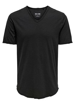 ONLY &amp; SONS Koszulka w kolorze czarnym ze sklepu Limango Polska w kategorii T-shirty męskie - zdjęcie 188819468