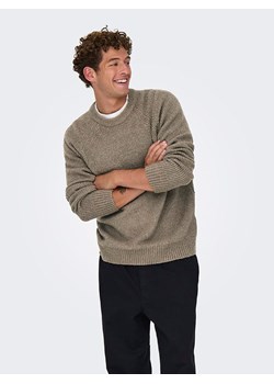 ONLY &amp; SONS Sweter "Dale" w kolorze jasnobrązowym ze sklepu Limango Polska w kategorii Swetry męskie - zdjęcie 188819926