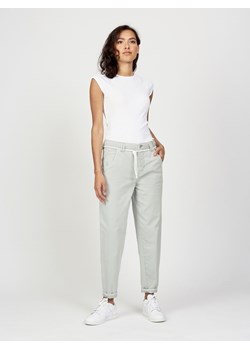 GANG JEANS Dżinsy - Tapered fit - w kolorze jasnoszarym ze sklepu Limango Polska w kategorii Jeansy damskie - zdjęcie 188820656