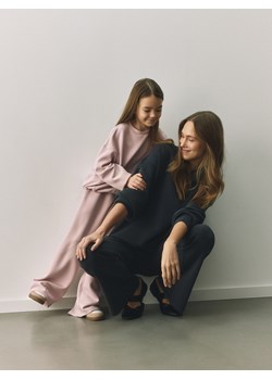 Reserved - Spodnie dresowe z modalem - brudny róż ze sklepu Reserved w kategorii Spodnie dziewczęce - zdjęcie 188826756