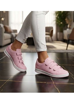 Snekaersy damskie różowe pastelowe na rzepy /E8-1 18697 T177/ ze sklepu Pantofelek24.pl w kategorii Trampki damskie - zdjęcie 188830985