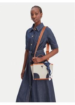 Torebka Guess J6RZ09 WJ930 Beżowy ze sklepu eobuwie.pl w kategorii Kuferki - zdjęcie 188832539