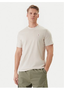 Calvin Klein Jeans T-Shirt LV04RC272G Écru Regular Fit ze sklepu MODIVO w kategorii T-shirty męskie - zdjęcie 188835766