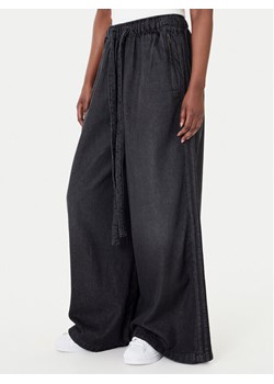 adidas Jeansy KD3919 Czarny Wide Leg ze sklepu MODIVO w kategorii Jeansy damskie - zdjęcie 188835795