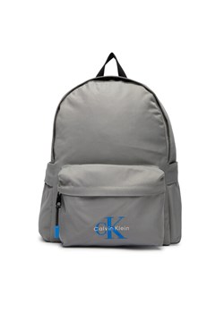 Calvin Klein Plecak Bold Round Backpack LV04D3114G Szary ze sklepu MODIVO w kategorii Plecaki - zdjęcie 188835827