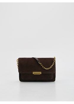 Reserved - Zamszowa torebka na ramię - ciemnobrązowy ze sklepu Reserved w kategorii Torebki damskie - zdjęcie 188841419