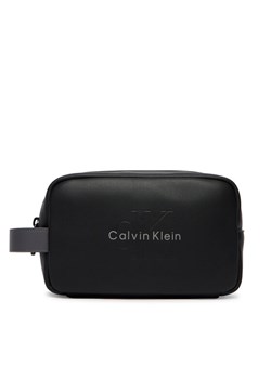 Calvin Klein Kosmetyczka Bold Dopp Kit LV04D1238G Czarny ze sklepu MODIVO w kategorii Kosmetyczki - zdjęcie 188850337