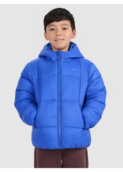 Chłopięca kurtka puchowa pikowana 4F 4FJRAW25TDJAM0809 - niebieska ze sklepu Sportstylestory.com w kategorii Kurtki chłopięce - zdjęcie 188852419