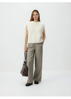 Reserved - Spodnie z szeroką nogawką - jasnoszary ze sklepu Reserved w kategorii Spodnie damskie - zdjęcie 188852577