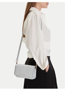 Torebka Lasocki CEO-LSK-L-006-09 Srebrny ze sklepu eobuwie.pl w kategorii Listonoszki - zdjęcie 188853678