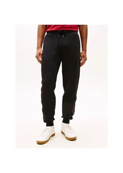 Tommy Hilfiger Spodnie dresowe | Regular Fit ze sklepu Gomez Fashion Store w kategorii Spodnie męskie - zdjęcie 188855685