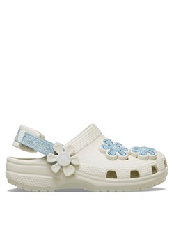 Crocs Klapki Clsc Dnm Flwr Adj BackstrapCgT 212512 Szary ze sklepu MODIVO w kategorii Klapki dziecięce - zdjęcie 188857739