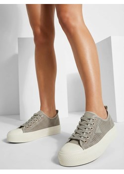 Damskie tenisówki Callista Mesh Light Grey – wygoda i styl na lato i jesień ze sklepu royalfashion.pl w kategorii Trampki damskie - zdjęcie 188860028