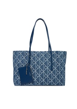 Calvin Klein Torebka Emblem Aop Denim Tote W/ Pouch LV04F3428G Niebieski ze sklepu MODIVO w kategorii Torby Shopper bag - zdjęcie 188869118