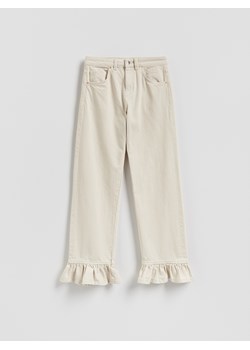 Reserved - Jeansy wide leg z falbankami - kremowy ze sklepu Reserved w kategorii Jeansy damskie - zdjęcie 188872535