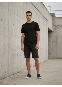 Sinsay - Bawełniana koszulka basic - czarny ze sklepu Sinsay w kategorii T-shirty męskie - zdjęcie 188874575