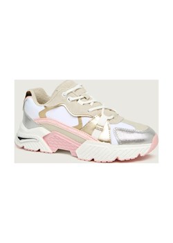 Guess Sneakersy CARRLI7 ze sklepu Gomez Fashion Store w kategorii Buty sportowe damskie - zdjęcie 188885519