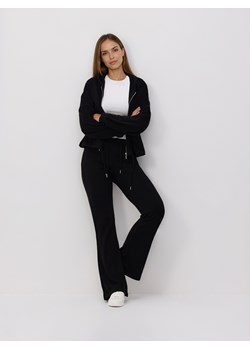 Reserved - Spodnie flare z wiskozą - czarny ze sklepu Reserved w kategorii Spodnie damskie - zdjęcie 188887079