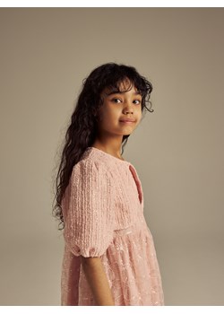 Reserved - Cekinowa sukienka z bolerkiem - różowy ze sklepu Reserved w kategorii Sukienki dziewczęce - zdjęcie 188887258