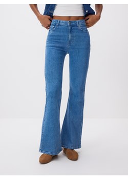 Reserved - Jeansy flare z wysokim stanem - niebieski ze sklepu Reserved w kategorii Jeansy damskie - zdjęcie 188887456